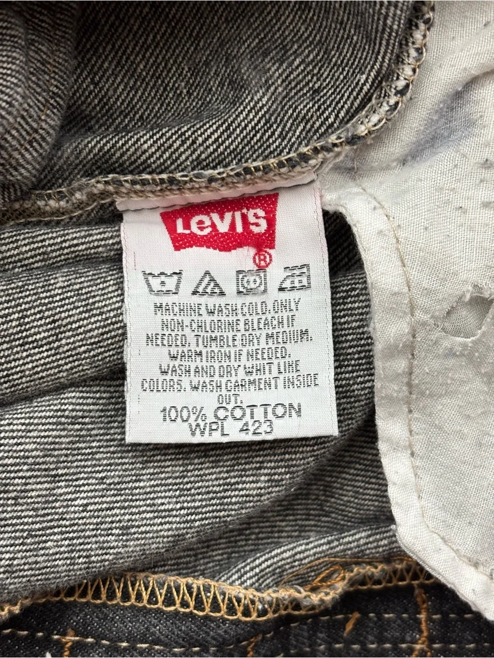 Levi’s 501 Original Straight Leg Button Fly Black Distressed Vintage 90s USA